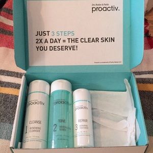 BRAND NEW full size proactiv kit